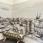 C4 Tomkova 142 Centrum Hk Διαμέρισμα *