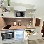 C4 Tomkova 142 Centrum Hk *