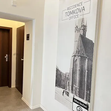 Apartament C4 Tomkova 142 Centrum Hk