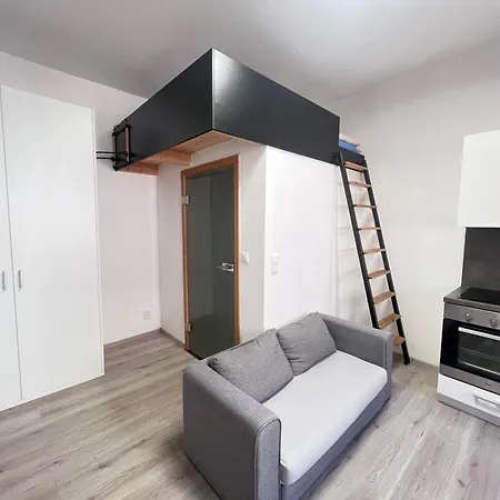 Apartament C4 Tomkova 142 Centrum Hk *